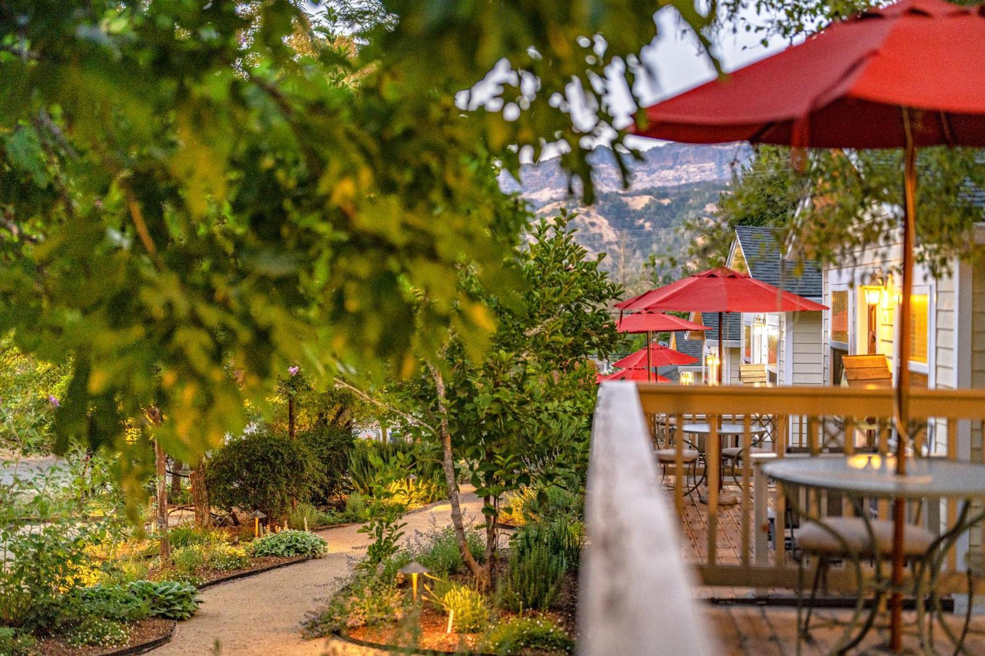 Inn Aurora Park
